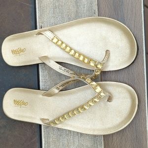 Mossimo Gold Sandals NWOT